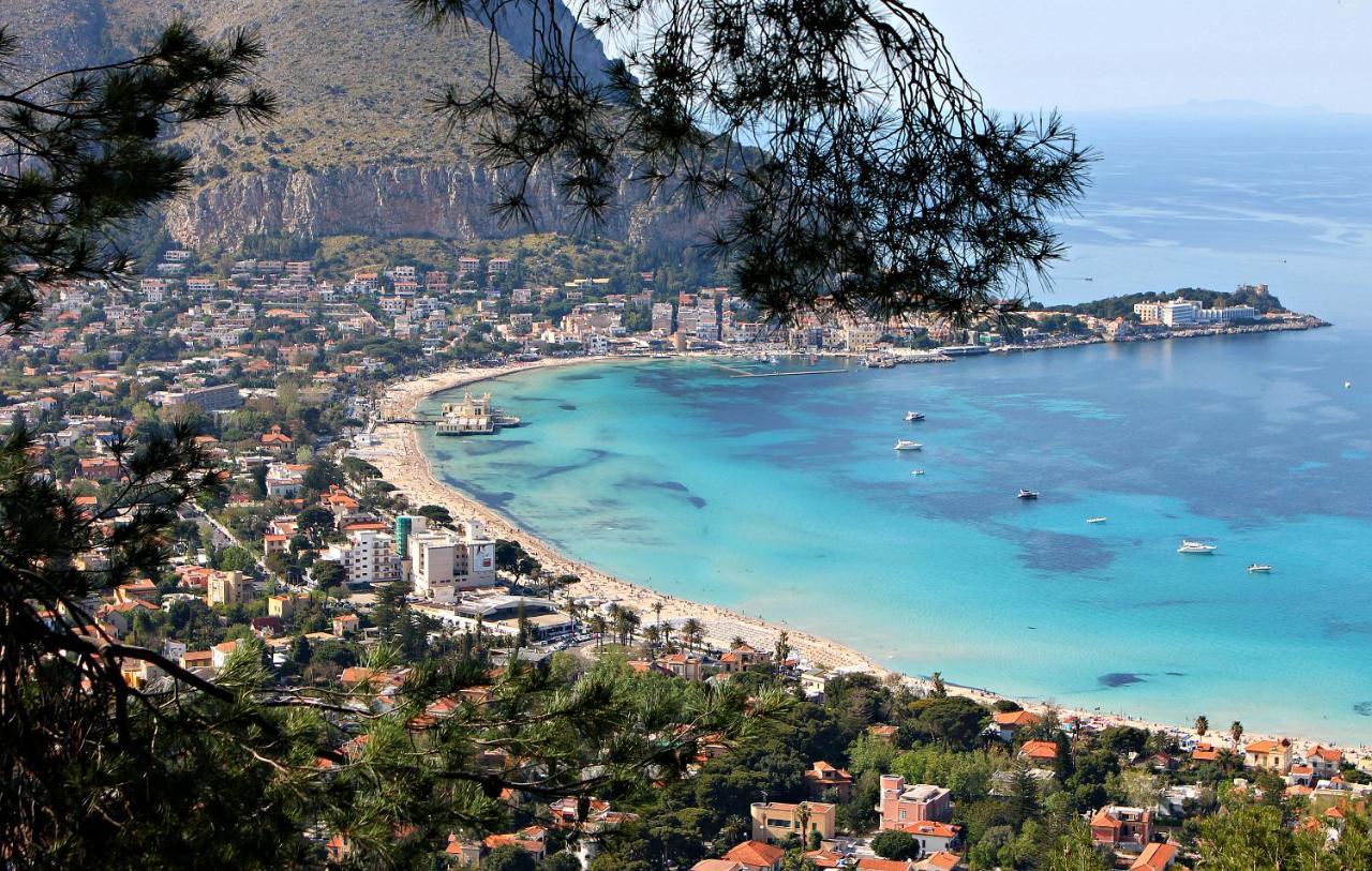 Casa Vacanza Peppino! Палермо Экстерьер фото
